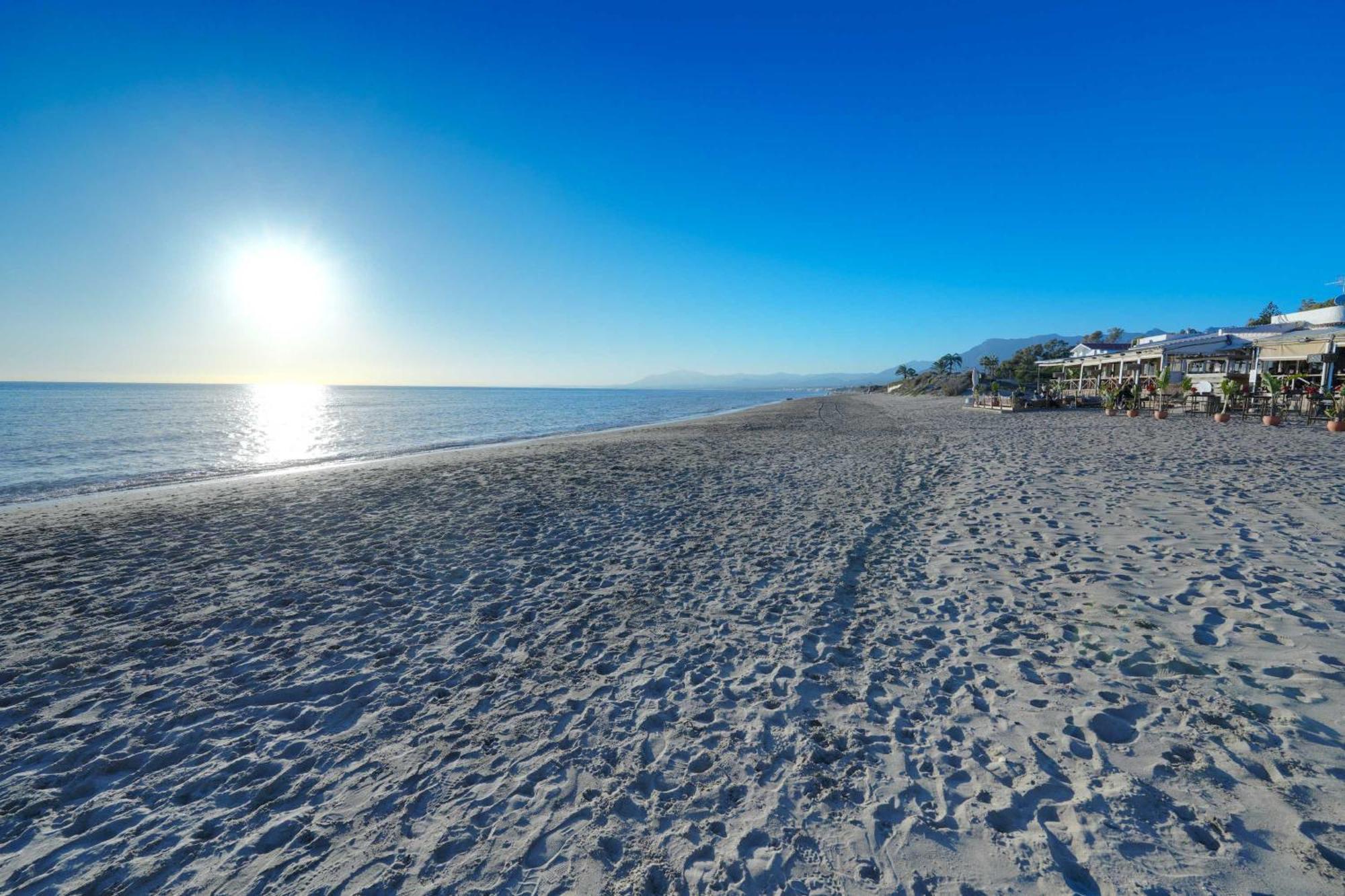 1104 First Line Beach Apartment Golden Beach Pool Marbella Exterior photo